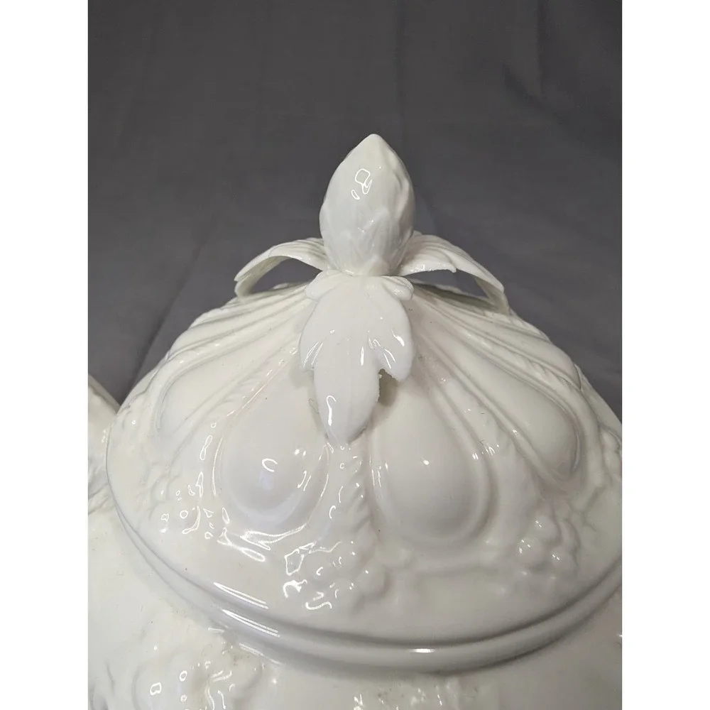 Peppertree Tabletops‎ Imports Small Teapot White Porcelain Victorian
